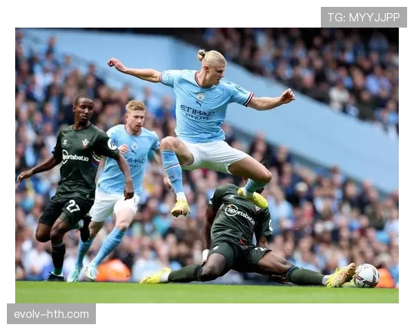曼城多线作战体能压力增加,对赛季关键战稳定性造成考验 曼城多线作战体能压力增加,对赛季关键战稳定性造成考验